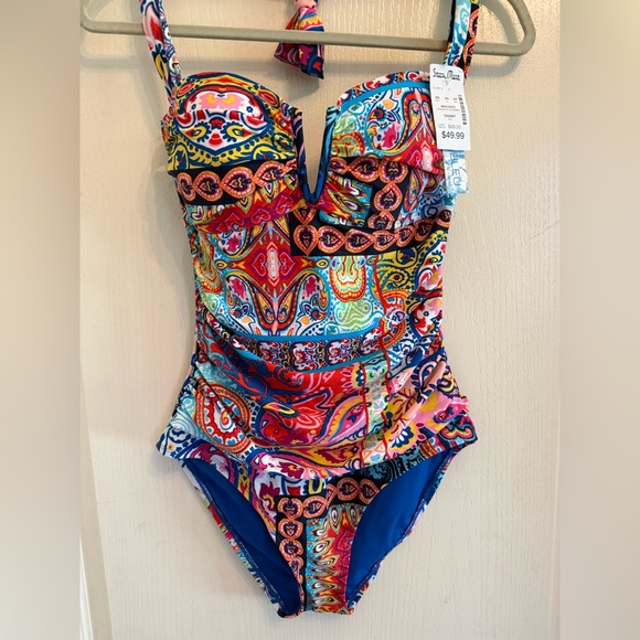 Colorful Swimwear - Picture 1 of 2